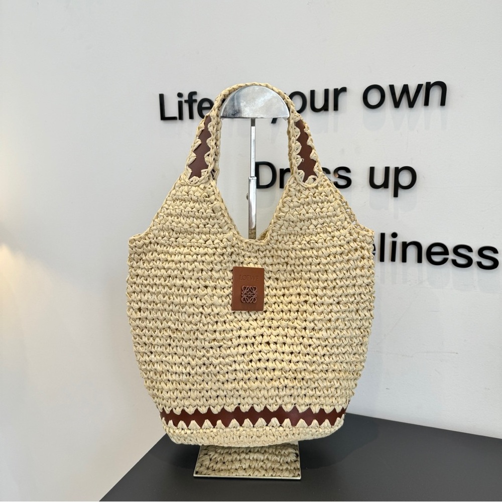 LOEWE fashion straw bag